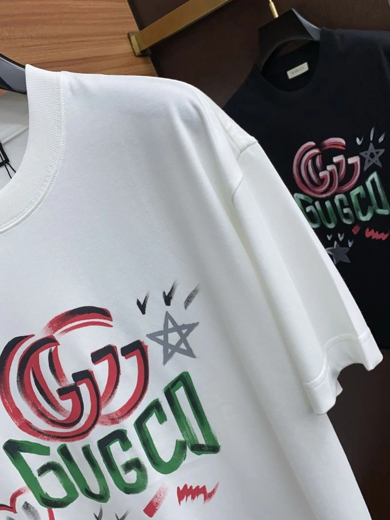 Vibrant Gucci T-Shirts 126187