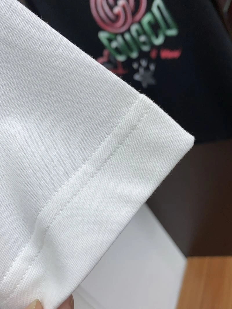 Vibrant Gucci T-Shirts 126187