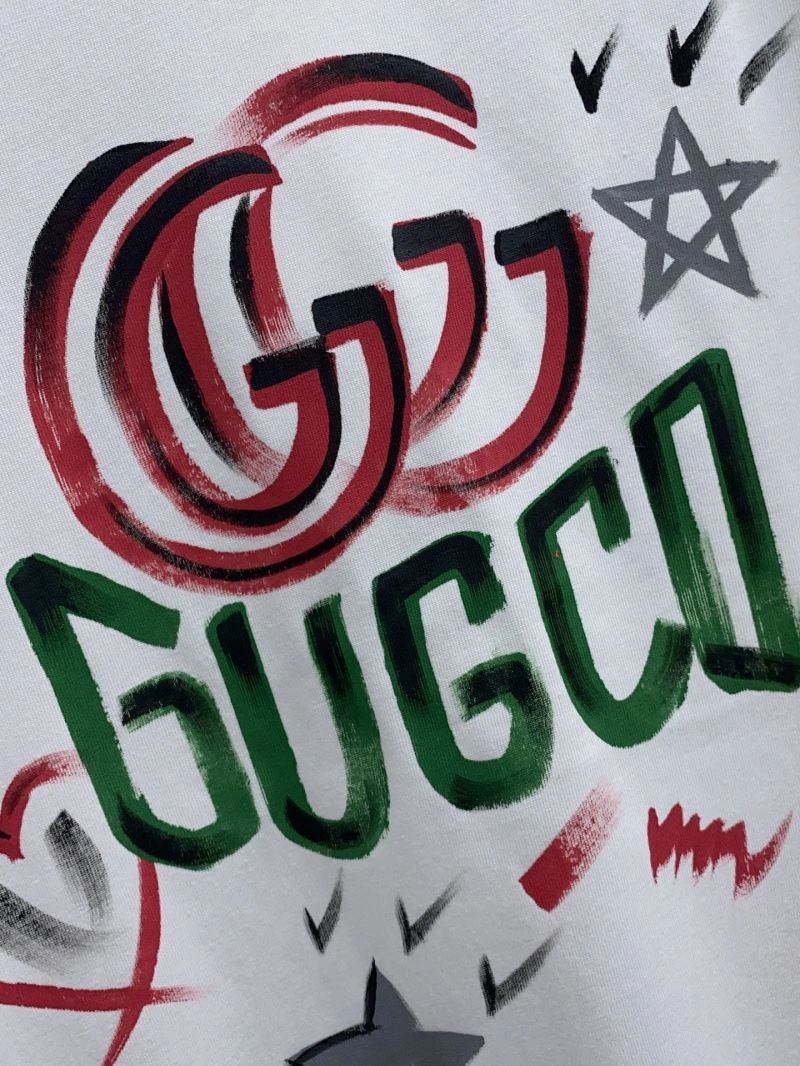 Vibrant Gucci T-Shirts 126187