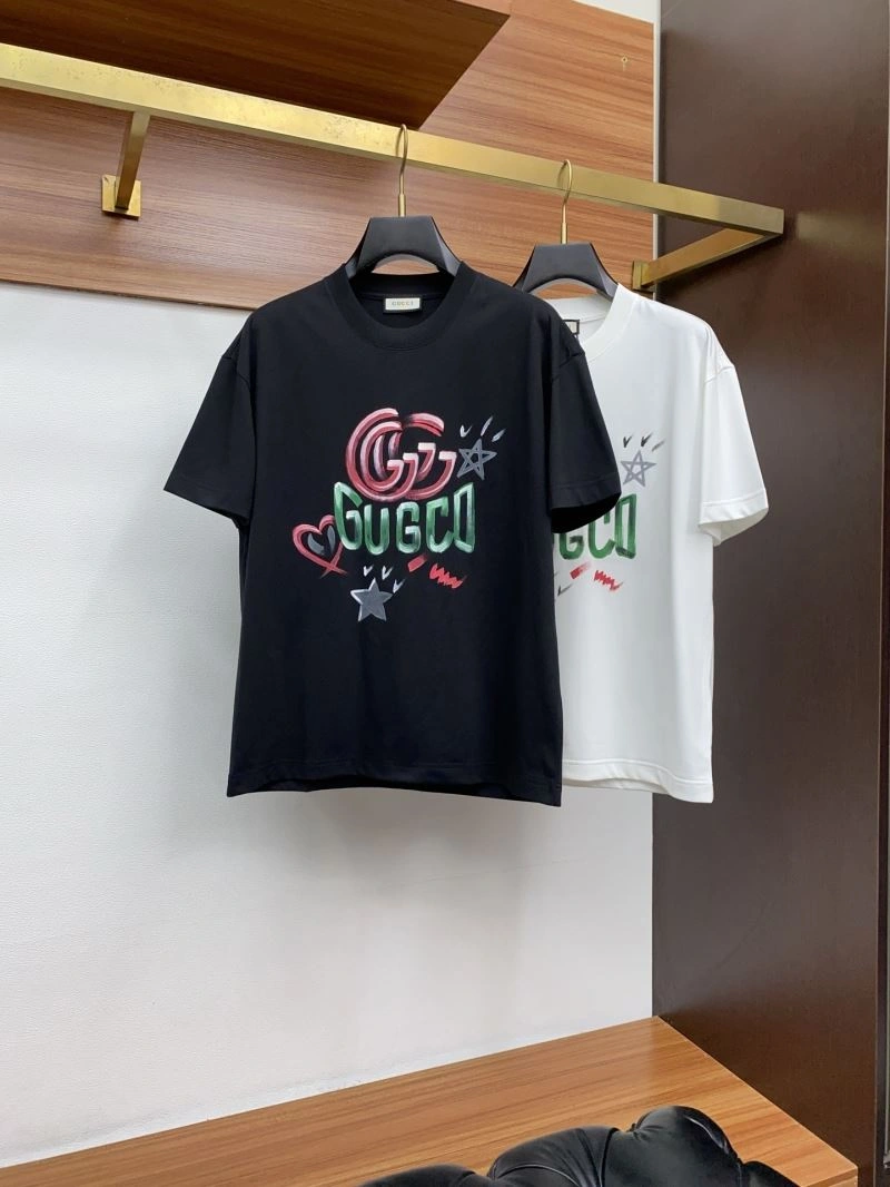 Vibrant Gucci T-Shirts 126187