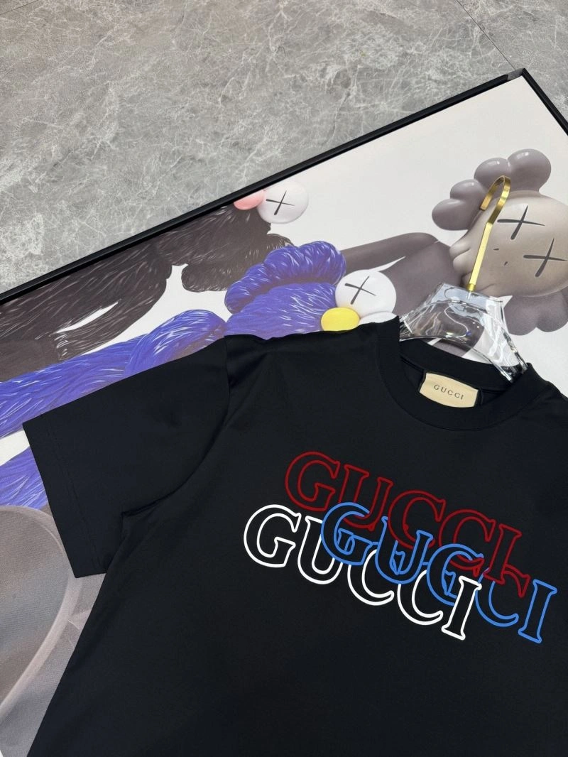 Gucci T-Shirts Popular 126203