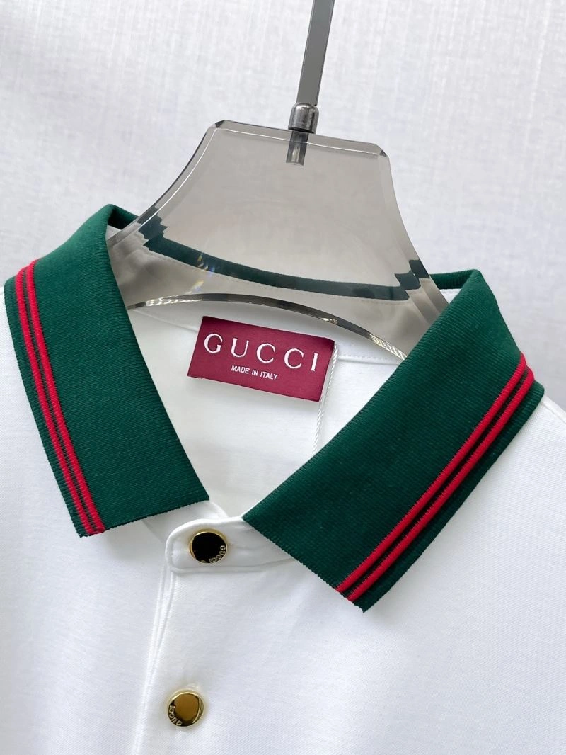 Bold Gucci T-Shirts 126168