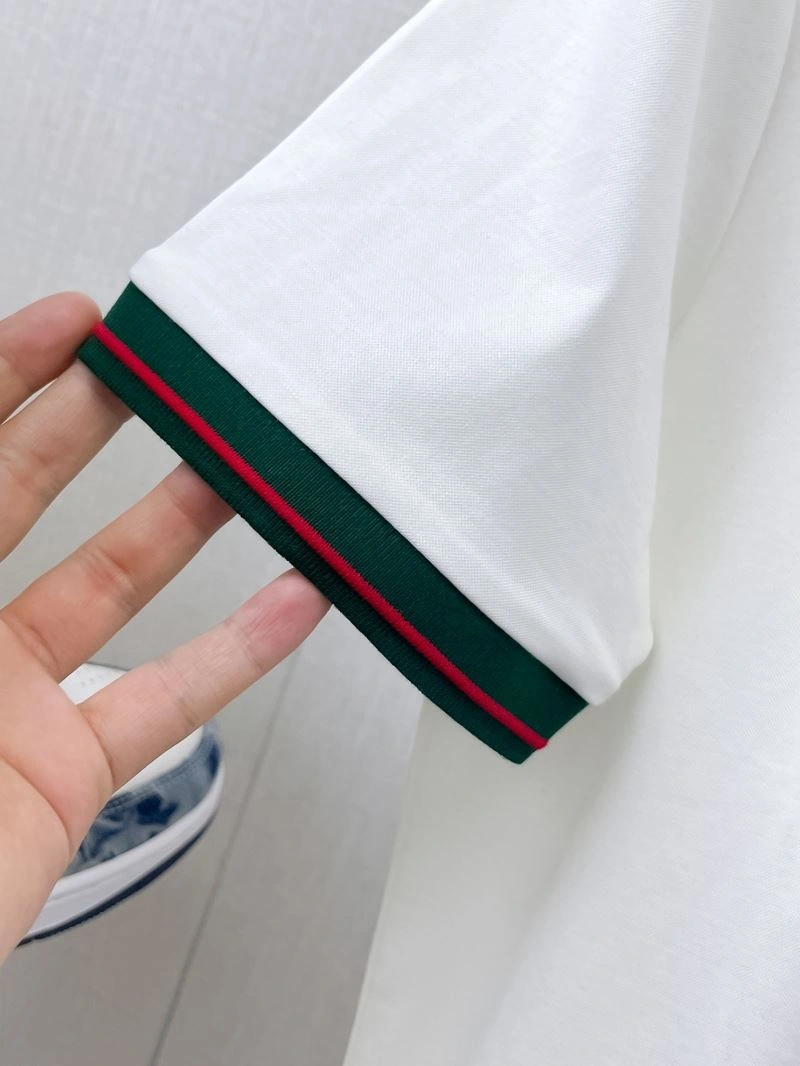Bold Gucci T-Shirts 126168