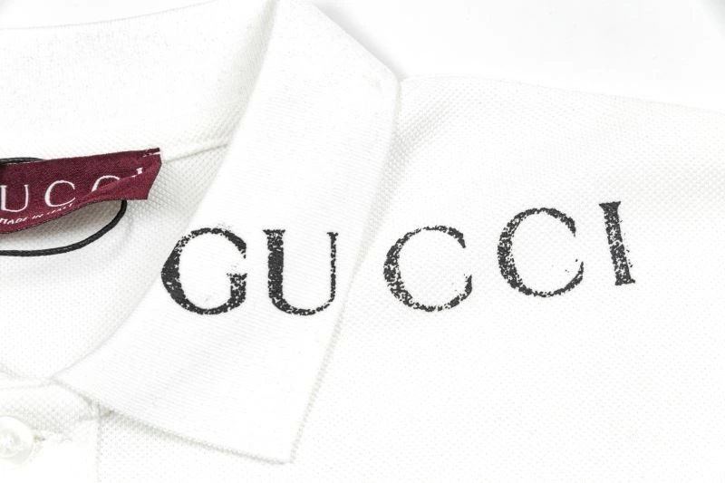 Sleek Gucci T-Shirts 126202
