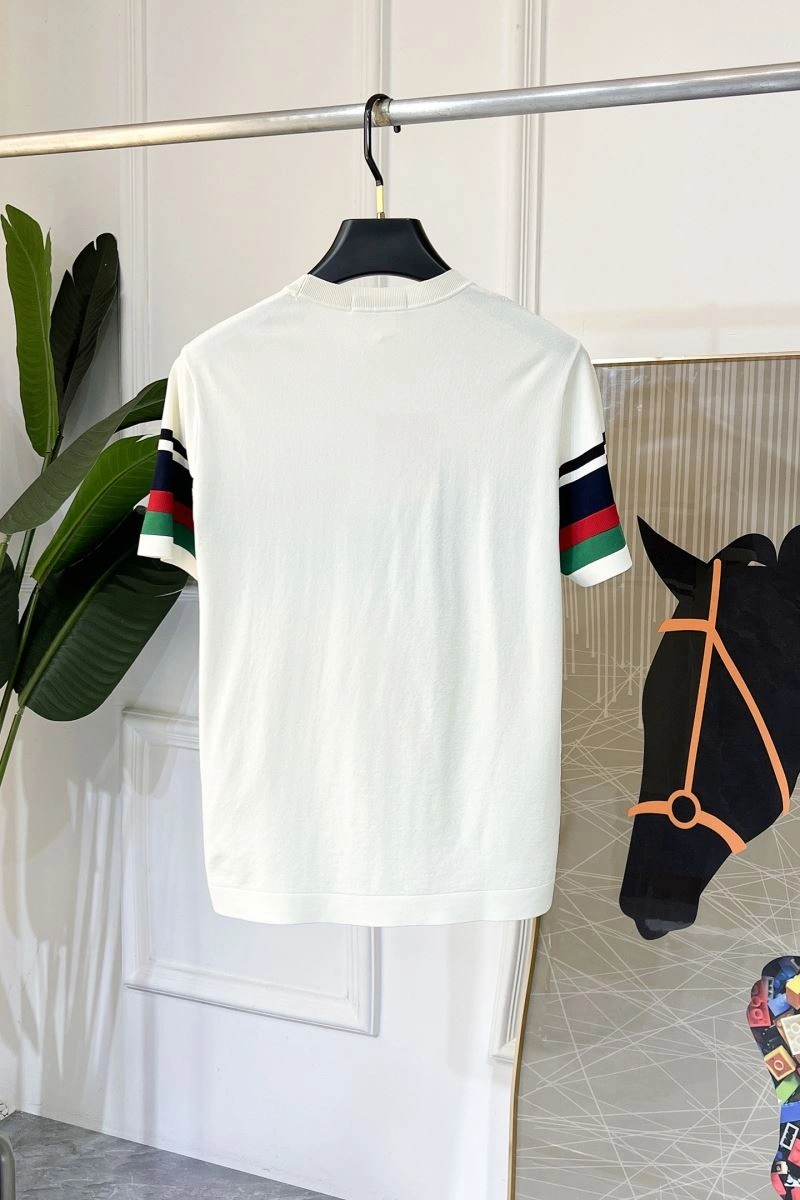 Gucci T-Shirts Youthful 126151