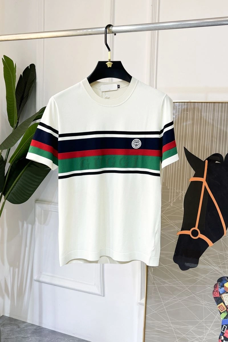Gucci T-Shirts Youthful 126151