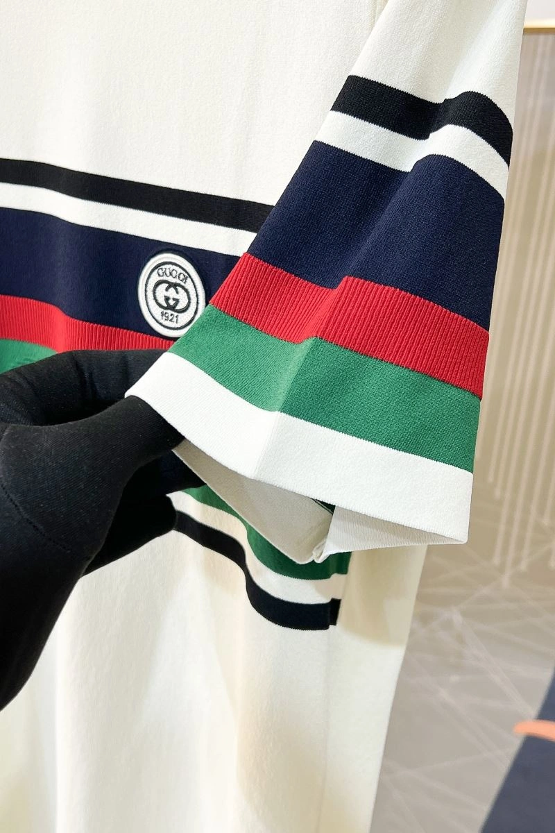 Gucci T-Shirts Youthful 126151
