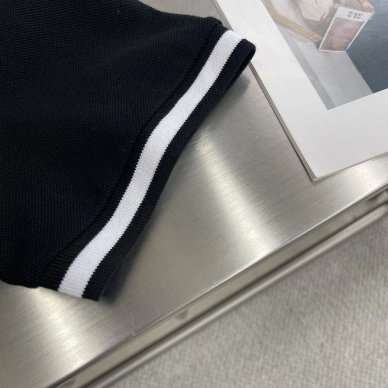 Modern Gucci T-Shirts 126141