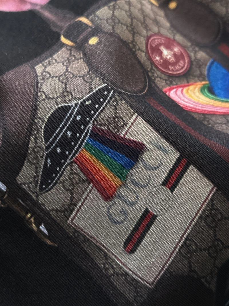 Tailored Gucci T-Shirts 126159
