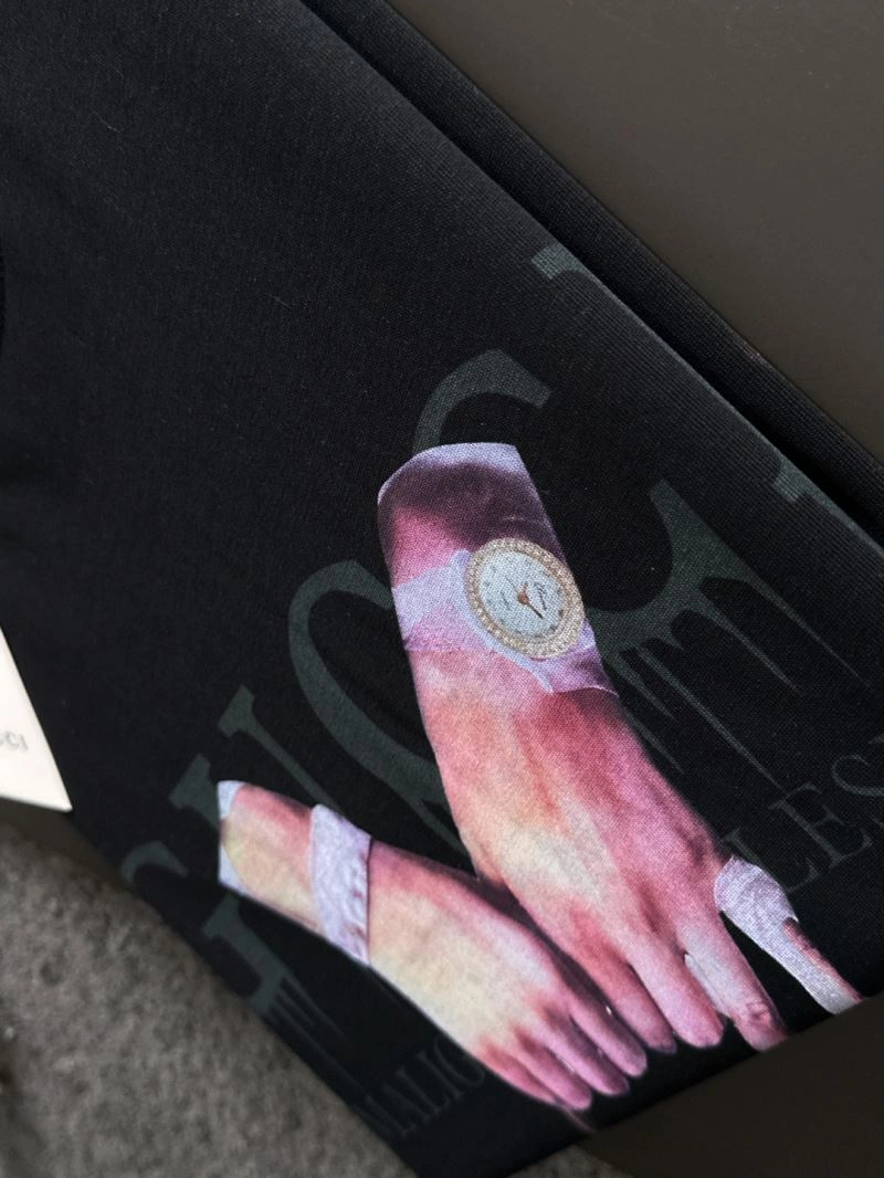 Tailored Gucci T-Shirts 126159