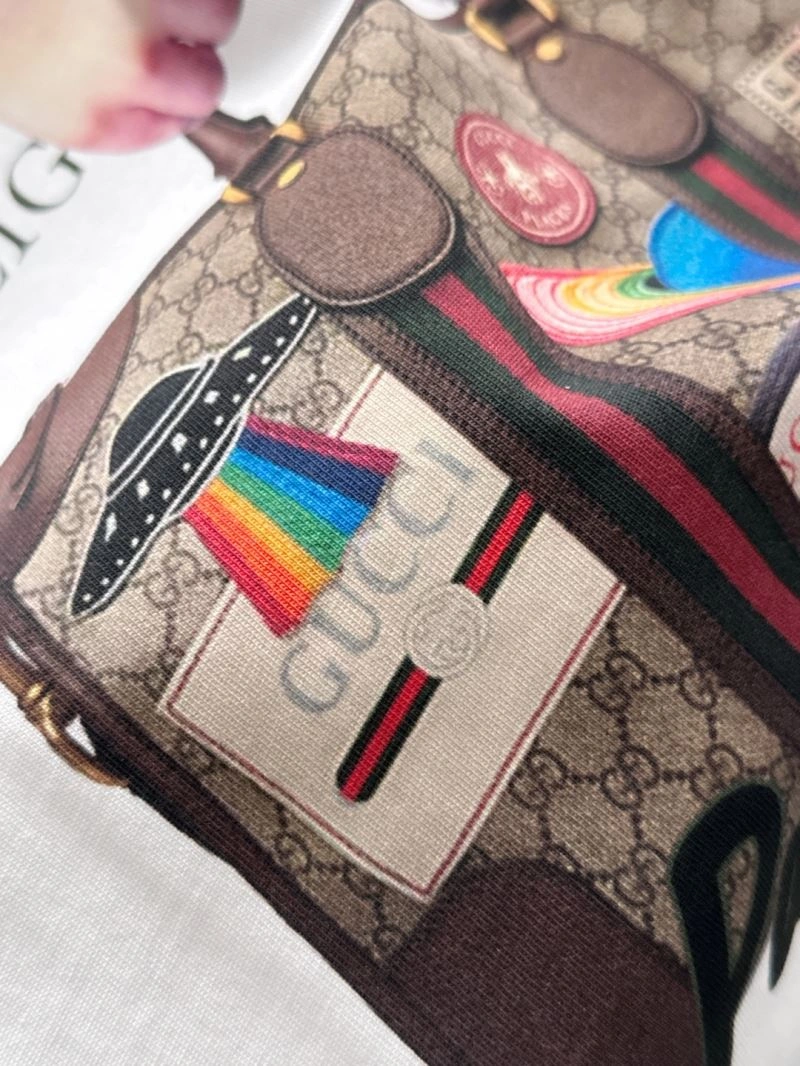 Gucci T-Shirts Refined 126137
