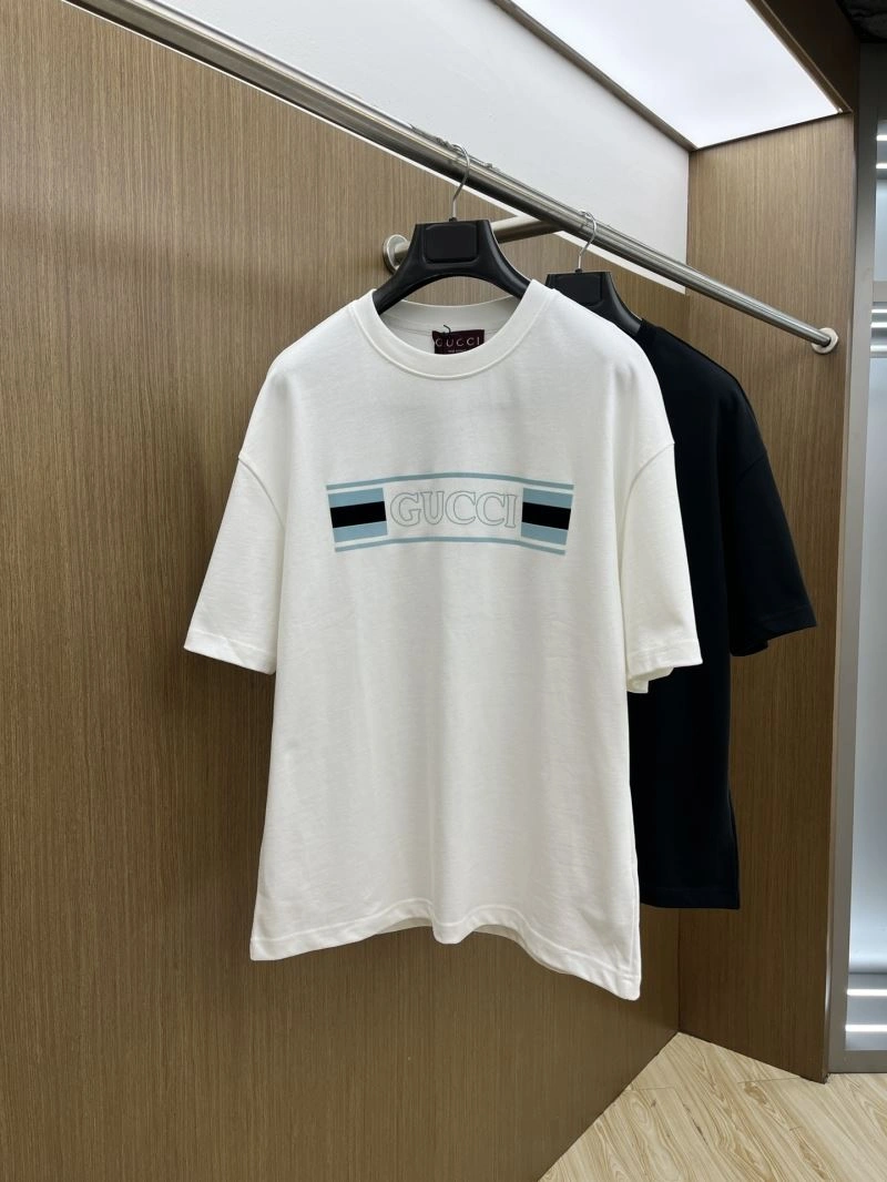 Elegant Gucci T-Shirts 126139