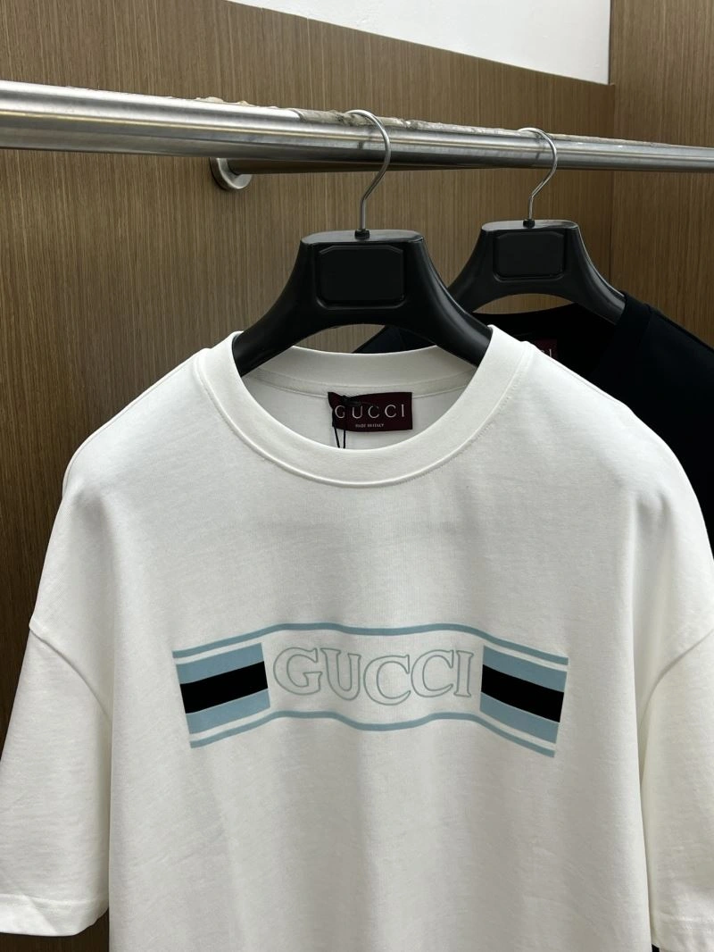Elegant Gucci T-Shirts 126139