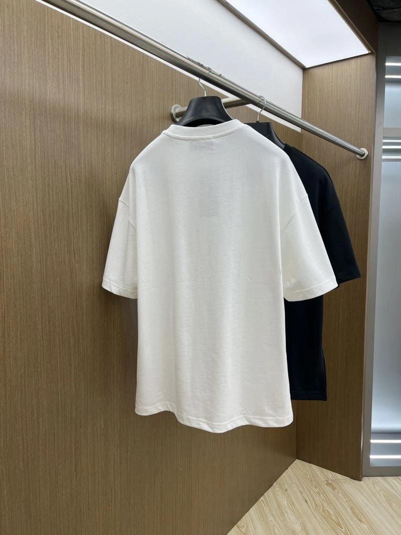 Elegant Gucci T-Shirts 126139