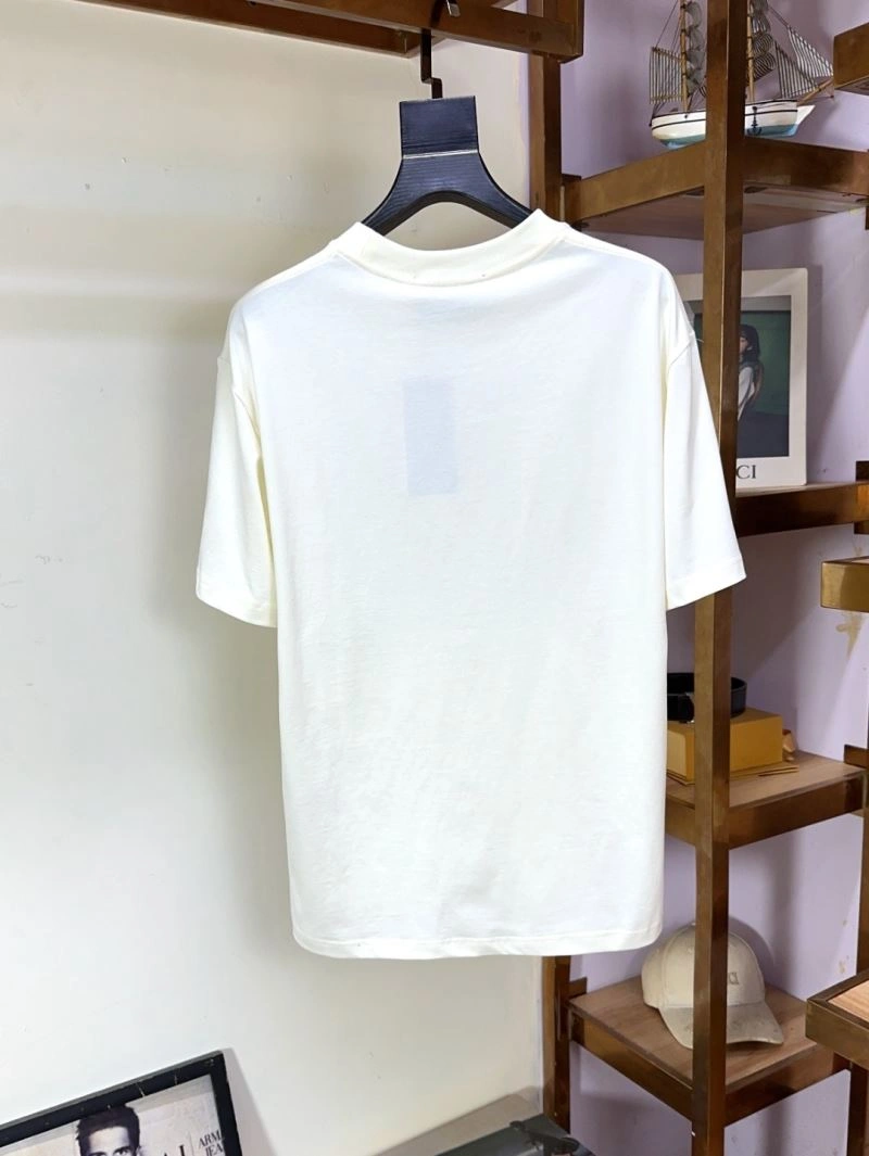 Gucci T-Shirts Durable 126122