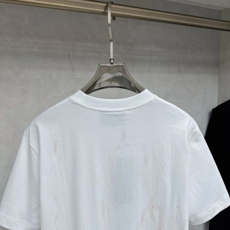 Bold Gucci T-Shirts 126118