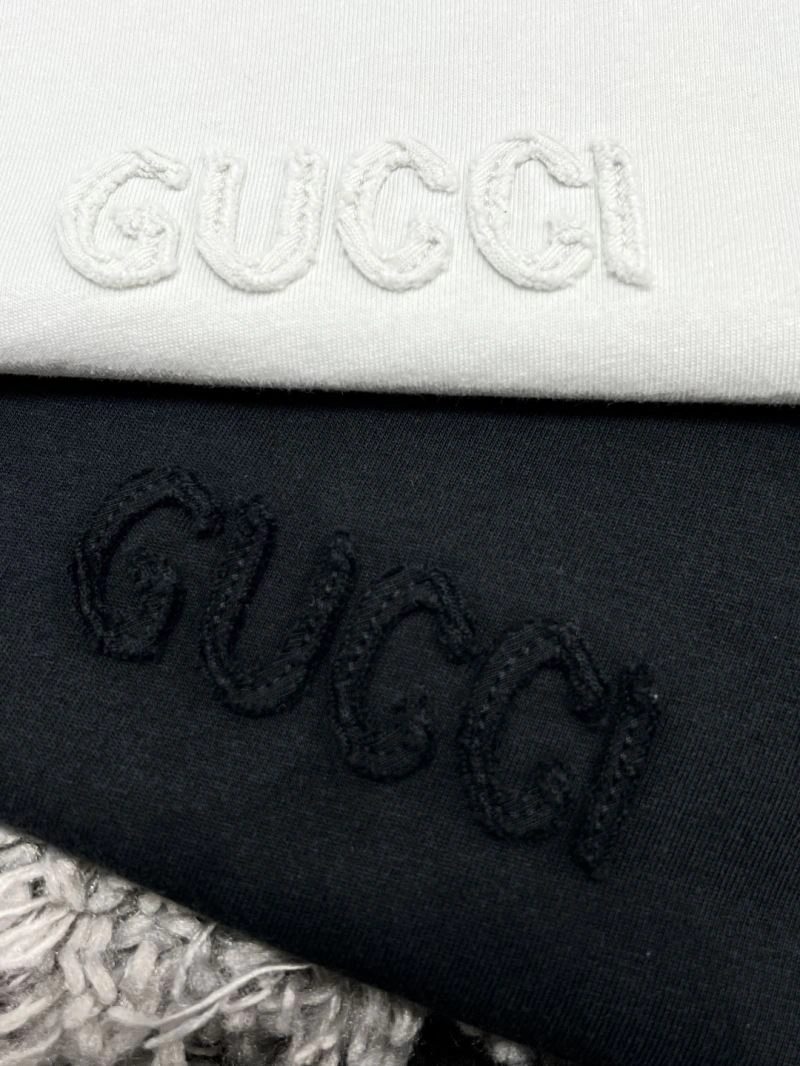 Practical Gucci T-Shirts 126111