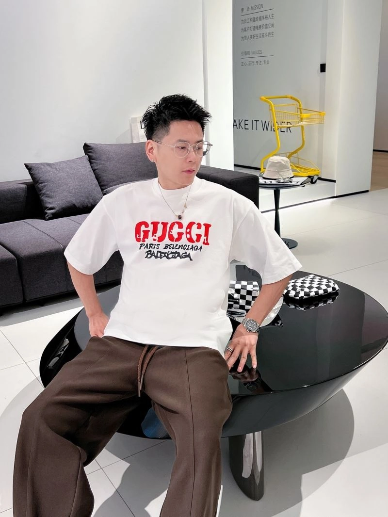 Gucci T-Shirts Neat 126113