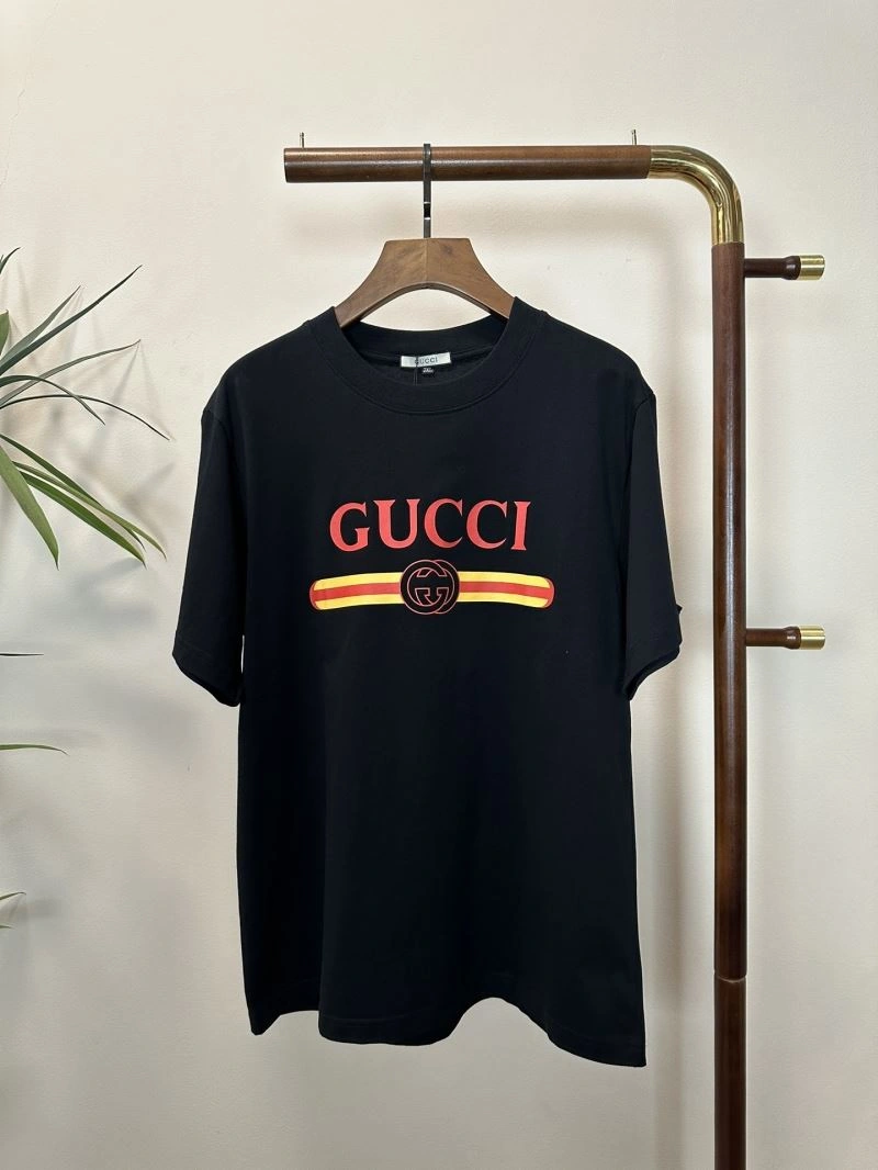Elegant Gucci T-Shirts 126104