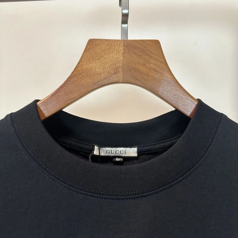 Stylish Gucci T-Shirts 126102