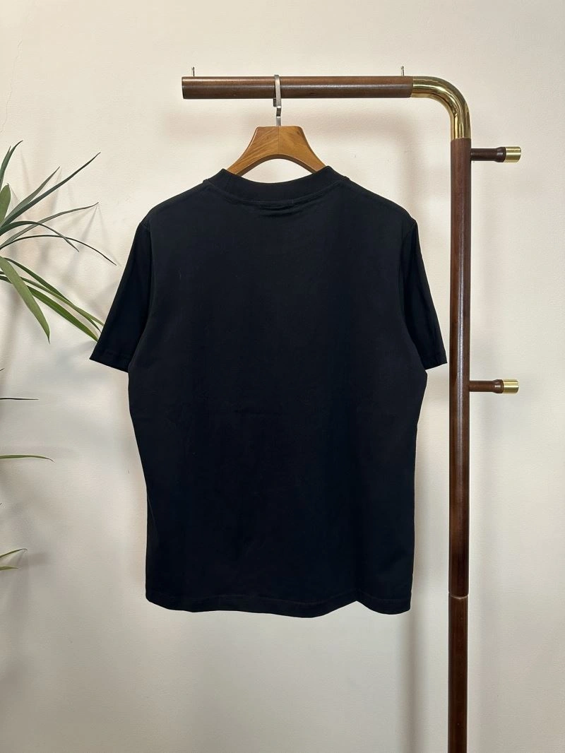 Stylish Gucci T-Shirts 126102