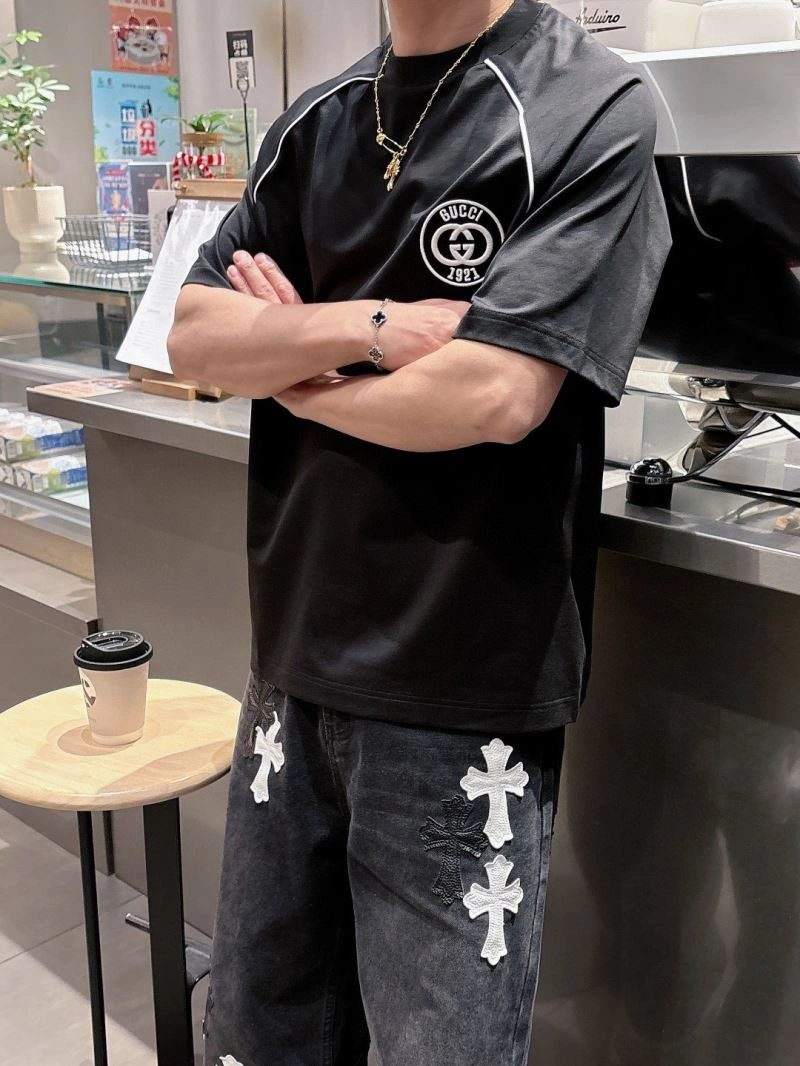 Lightweight Gucci T-Shirts 126089