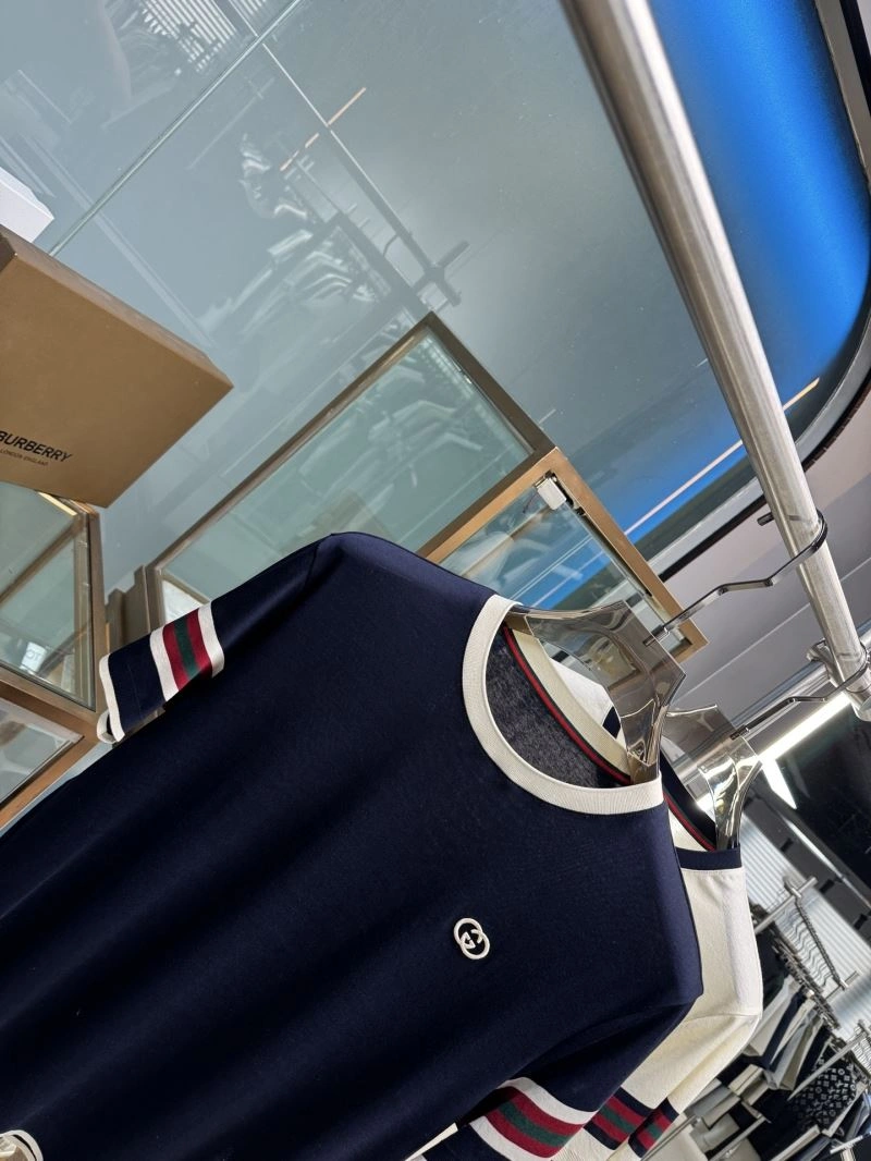 Elegant Gucci T-Shirts 126067