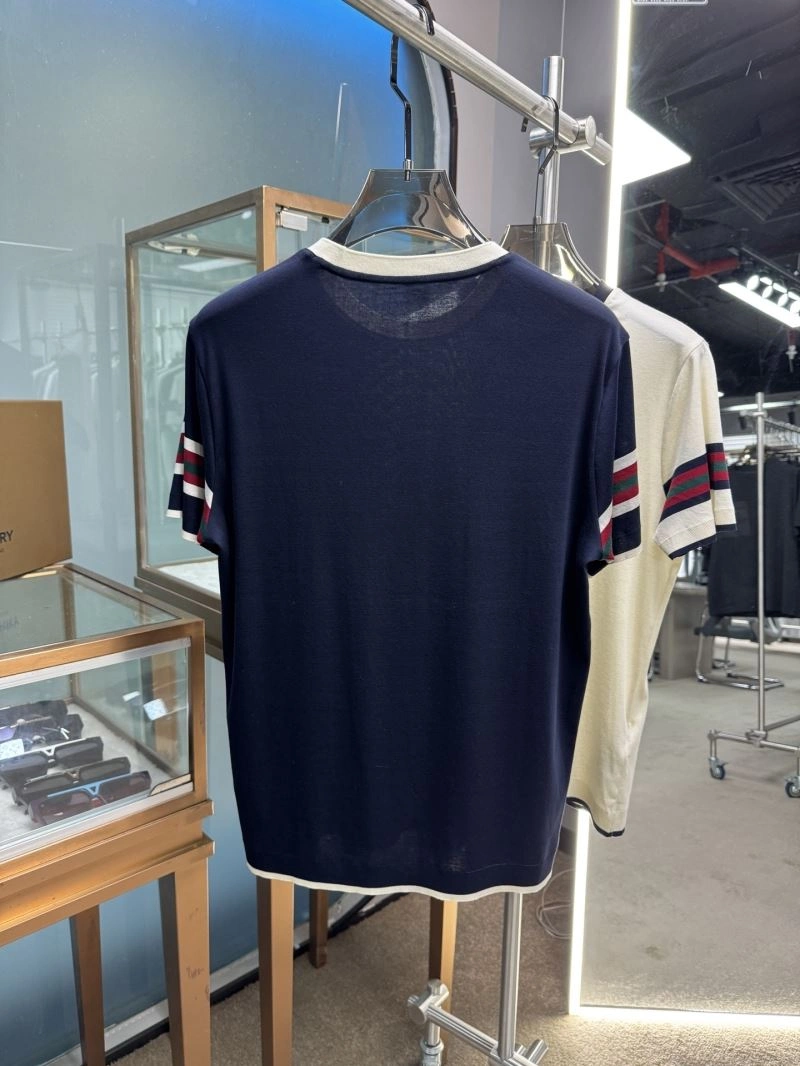 Elegant Gucci T-Shirts 126067