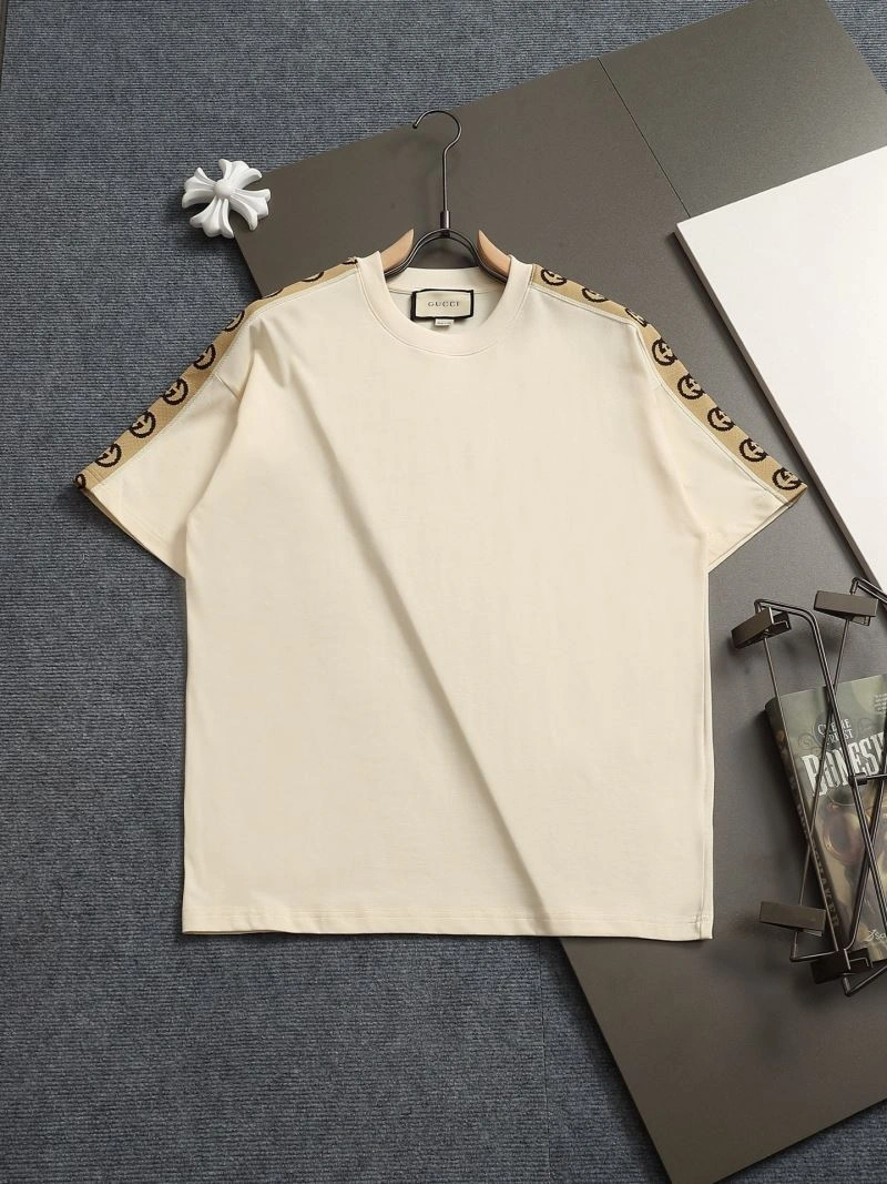 Vibrant Gucci T-Shirts 126038