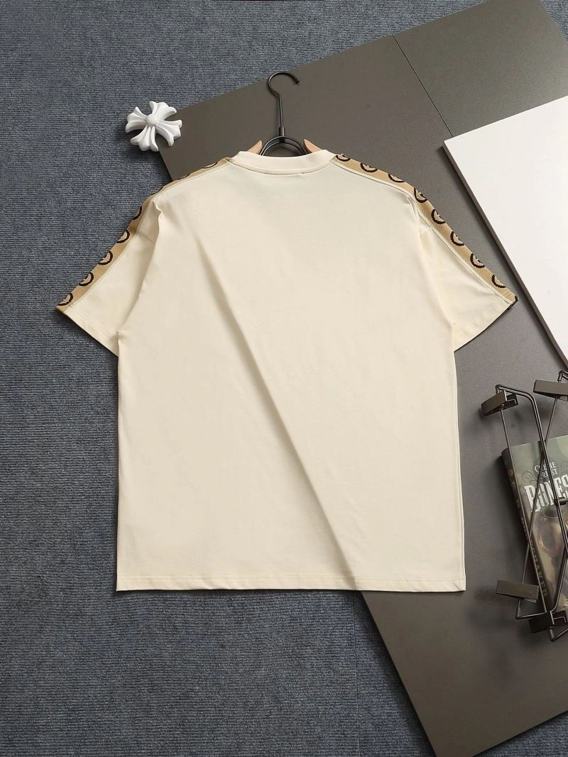 Vibrant Gucci T-Shirts 126038