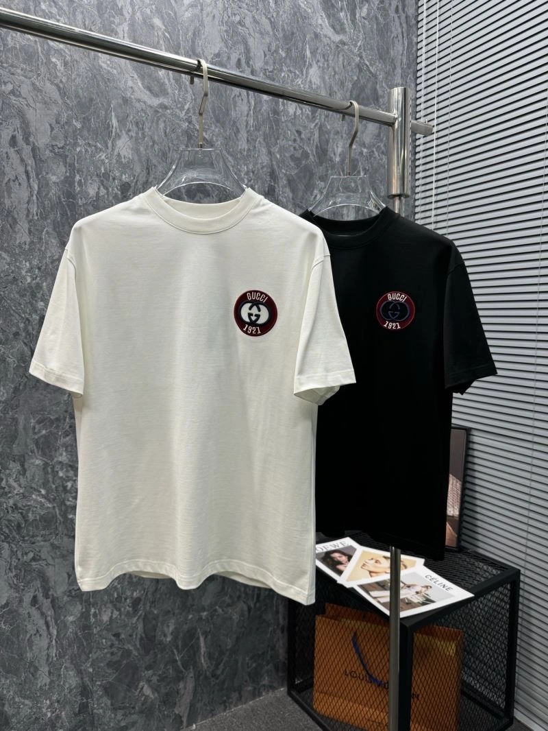 Gucci T-Shirts Chic 126037