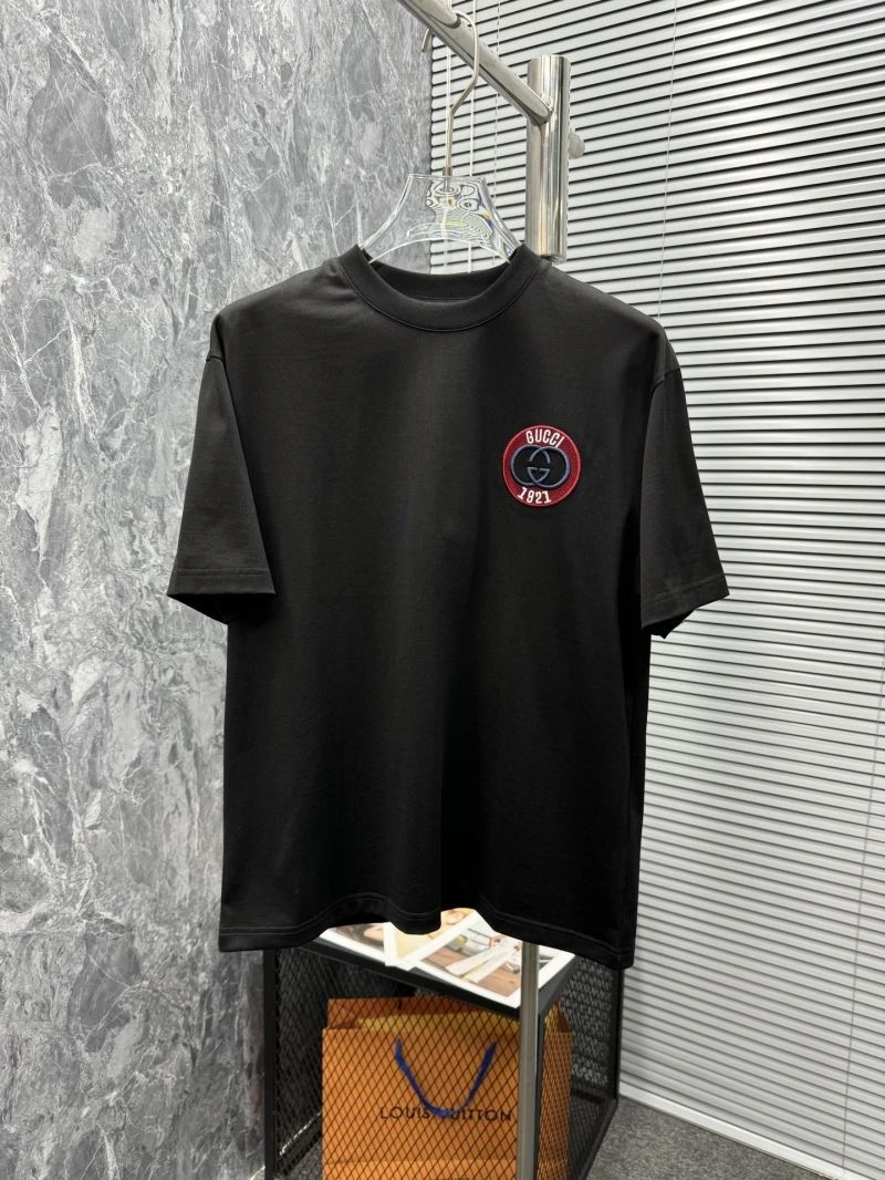 Gucci T-Shirts Chic 126037