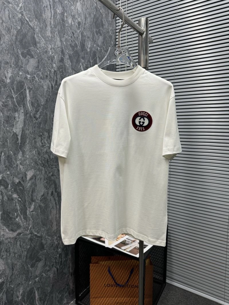 Gucci T-Shirts Chic 126037