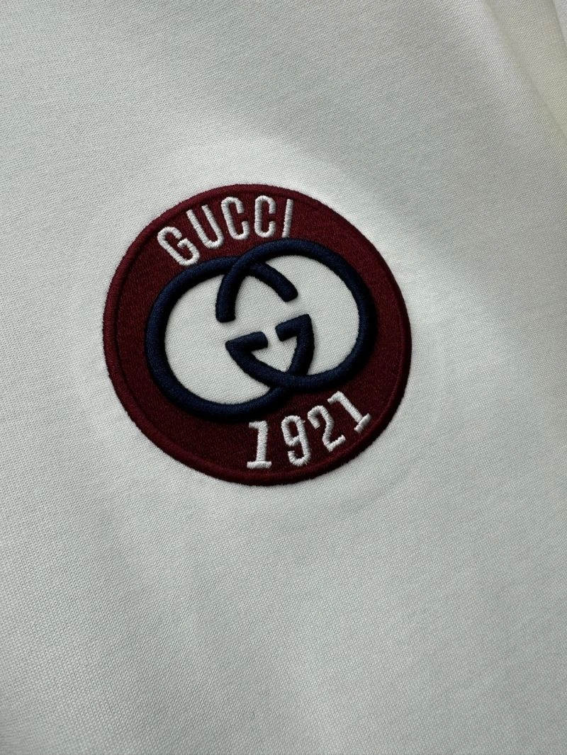 Gucci T-Shirts Chic 126037