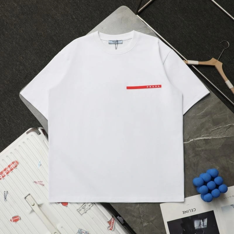 Sleek Gucci T-Shirts 126036
