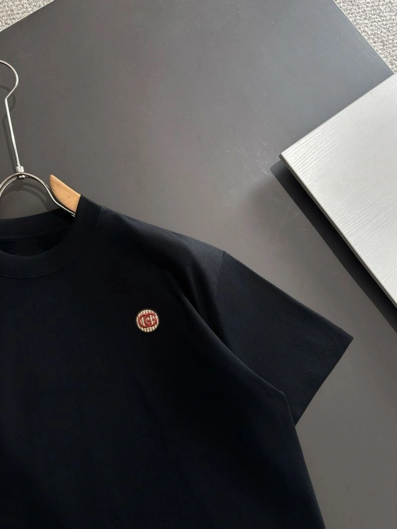 Lightweight Gucci T-Shirts 126035