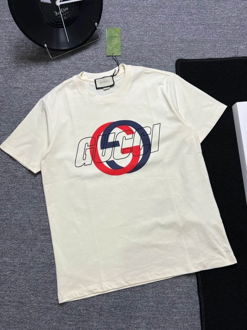 Gucci T-Shirts UrbanChic 126012