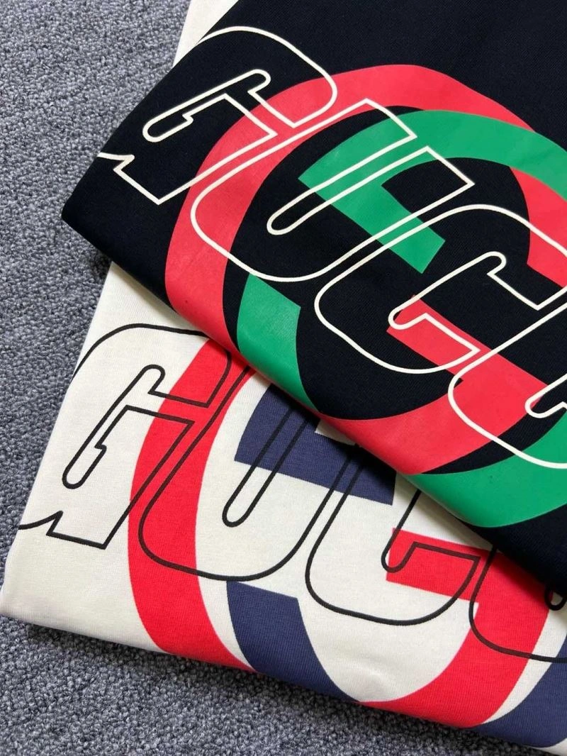 Gucci T-Shirts UrbanChic 126012