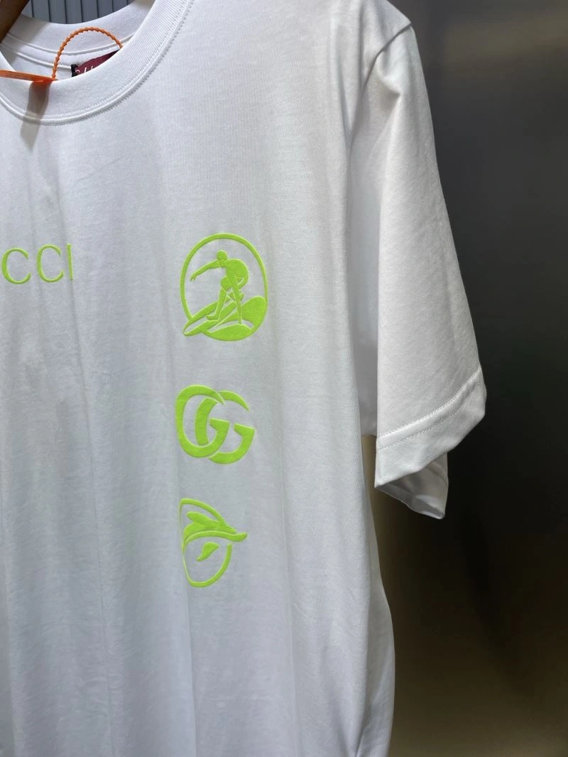 ComfortFit Gucci T-Shirts 126027
