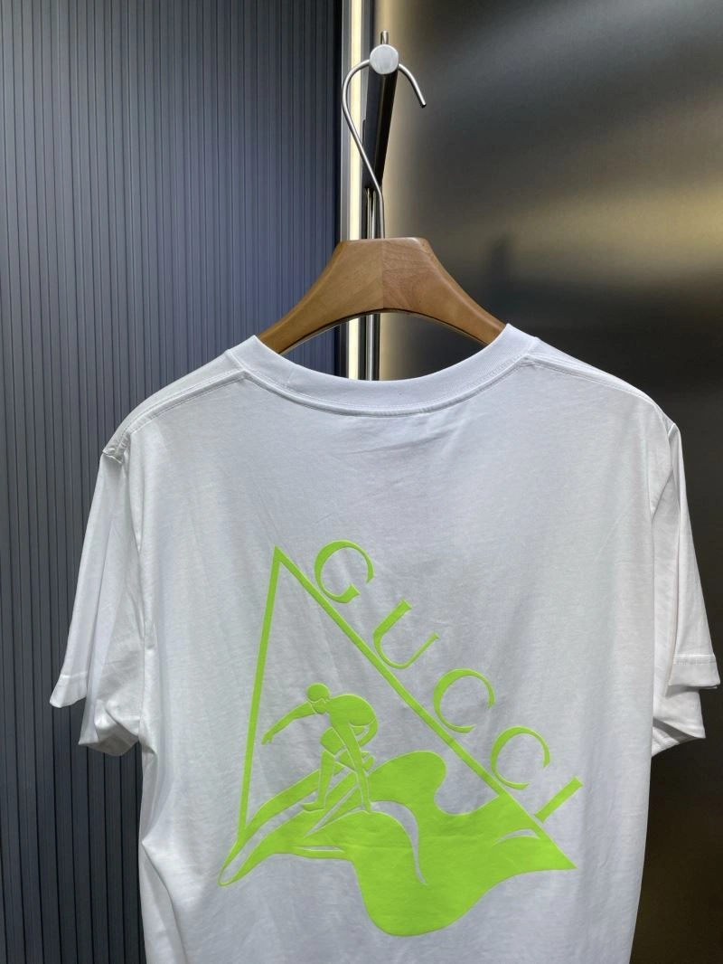 ComfortFit Gucci T-Shirts 126027