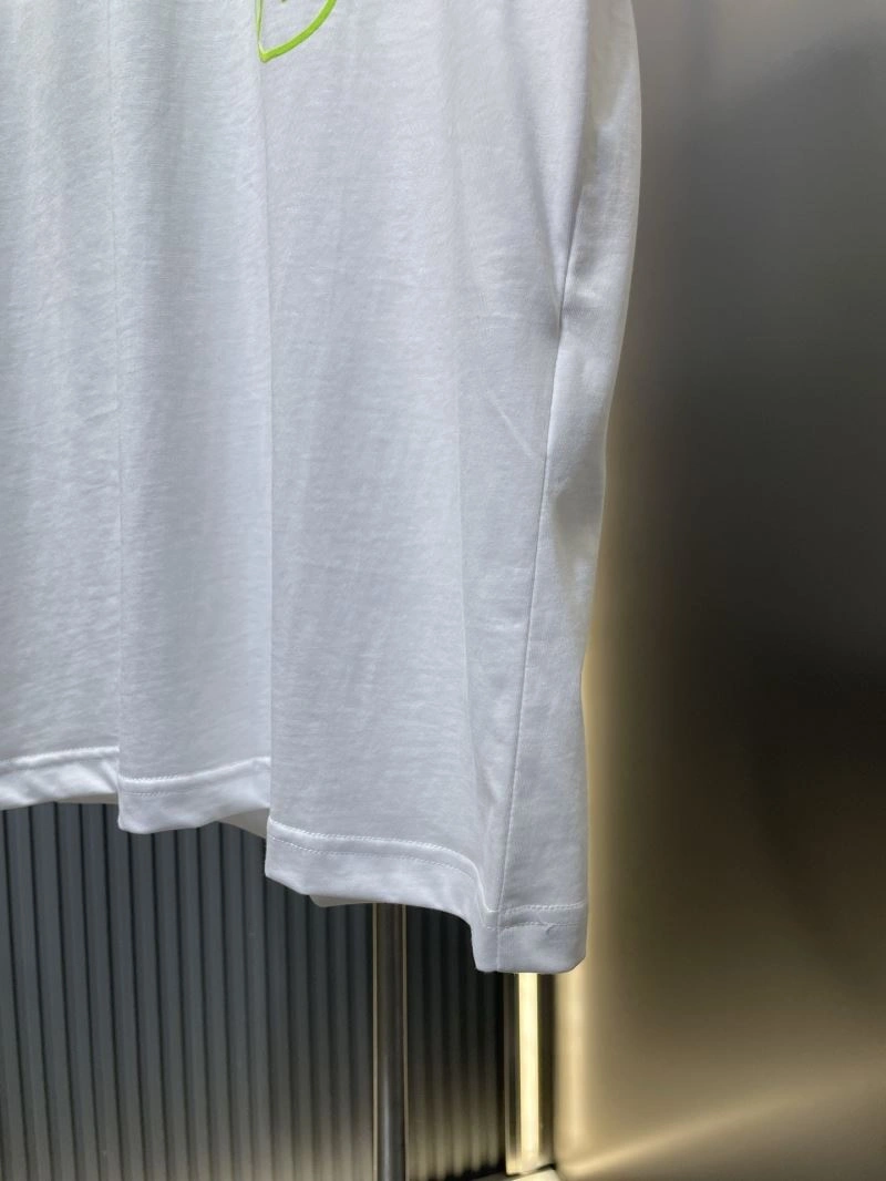 ComfortFit Gucci T-Shirts 126027