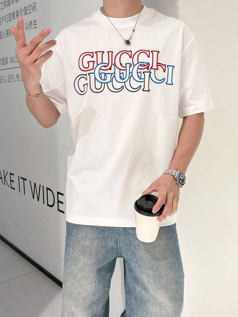Effortless Gucci T-Shirts 125755