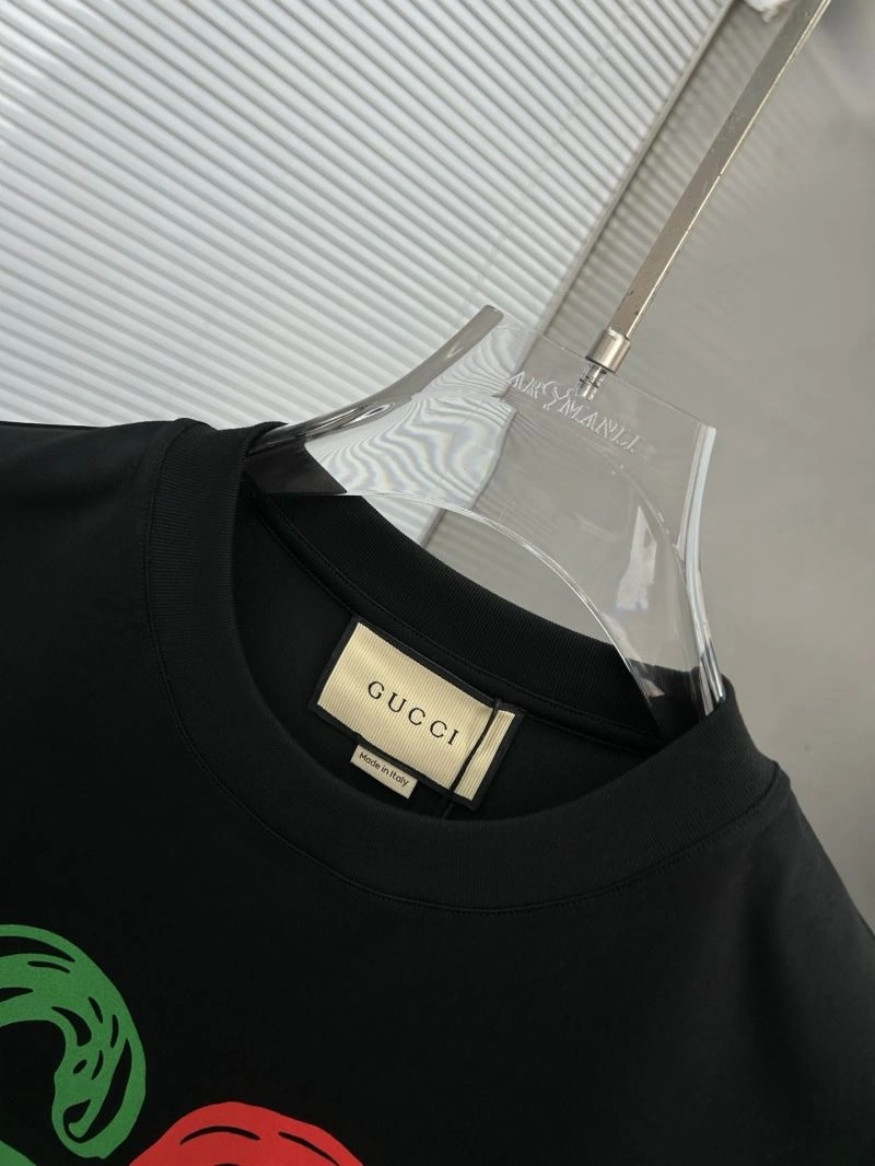 Gucci T-Shirts Functional 125734