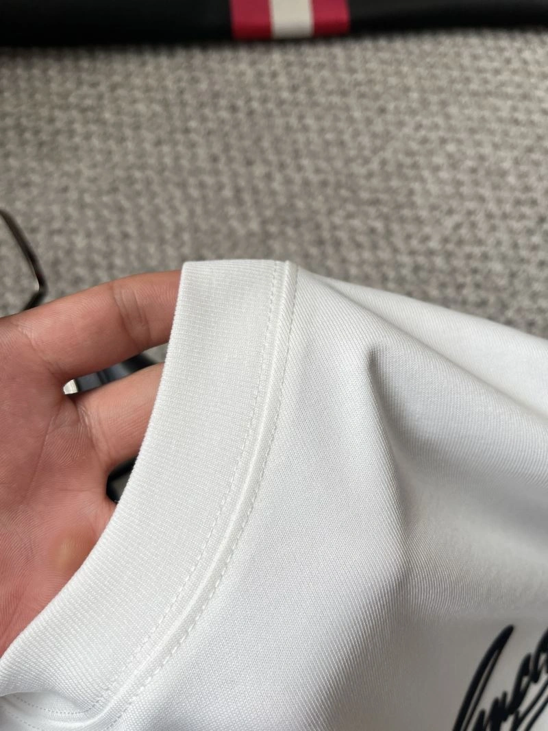 Gucci T-Shirts Breathable 125732