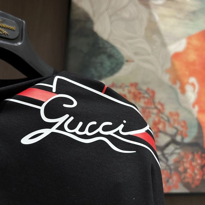 Gucci T-Shirts Bold 125710