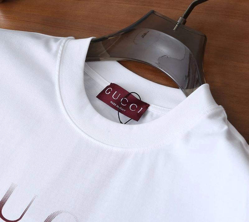 Gucci T-Shirts Comfortable 125698