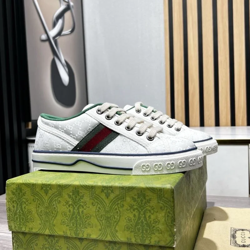 Gucci Tennis SoftTouch 25193