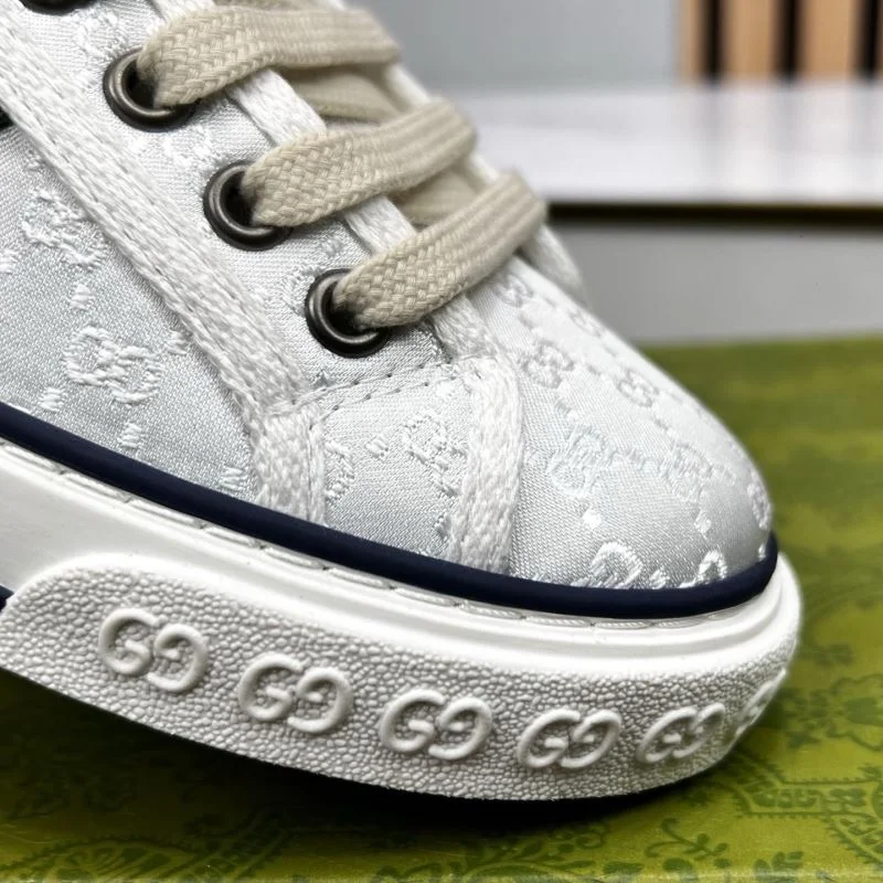 Gucci Tennis SoftTouch 25193