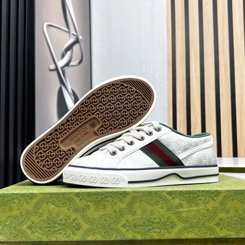Gucci Tennis SoftTouch 25193