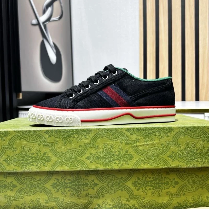 WrinkleFree Gucci Tennis 25285